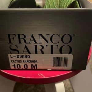 Franco Sarto gently worn green Cactus